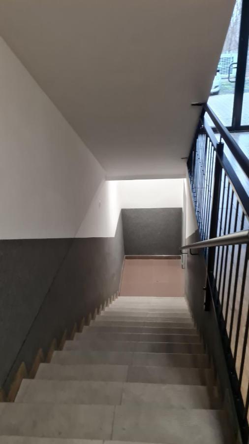 Apartament Cieplice One เยเลเนียกูรา ภายนอก รูปภาพ