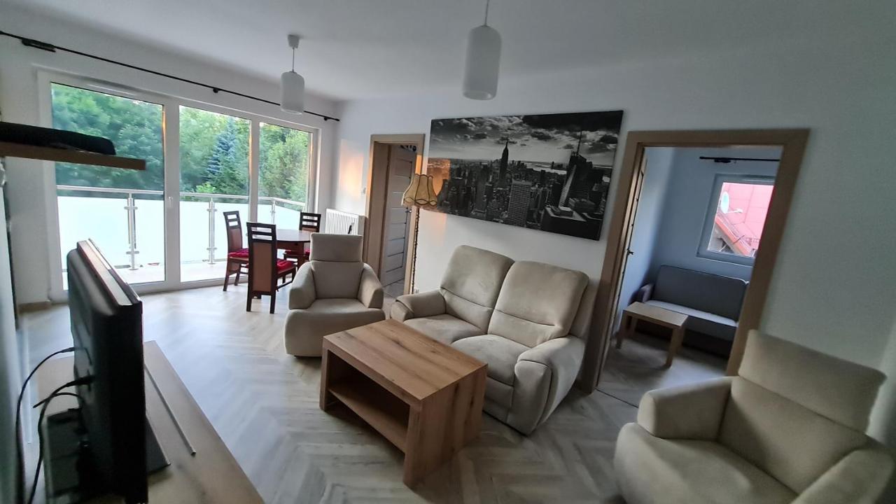 Apartament Cieplice One เยเลเนียกูรา ภายนอก รูปภาพ